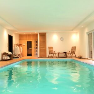 Basen prywatny wewnętrzny folia renolit_Easy-Resize.com